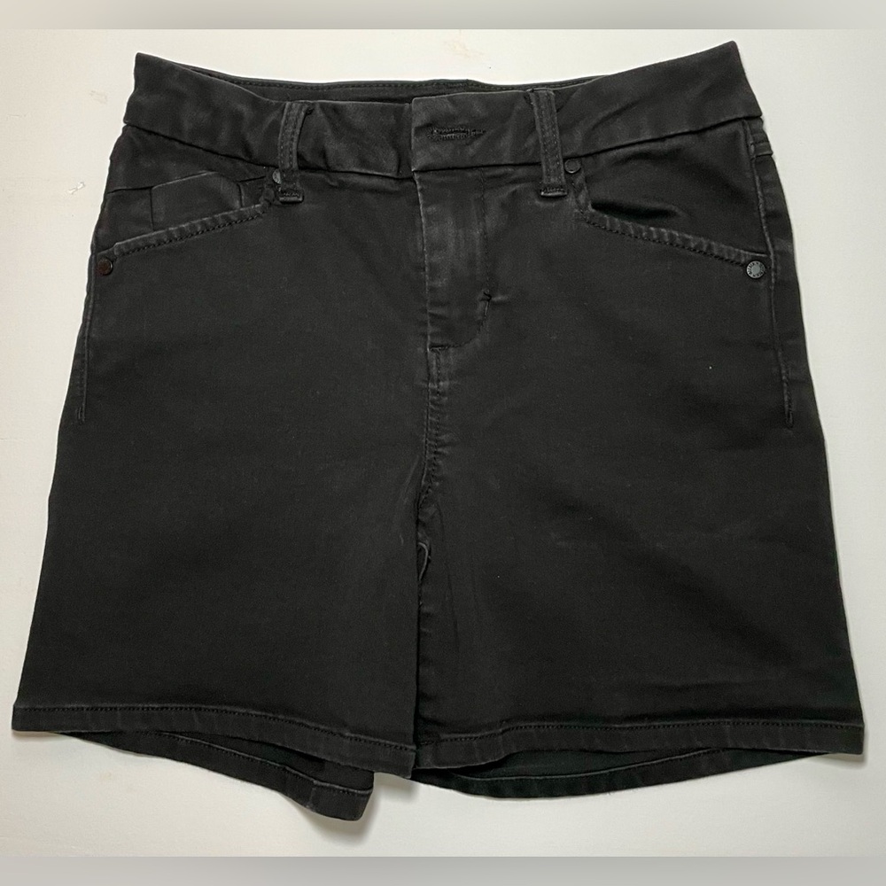 1822 Denim “Better than Butter” 5’ Shorts in Black